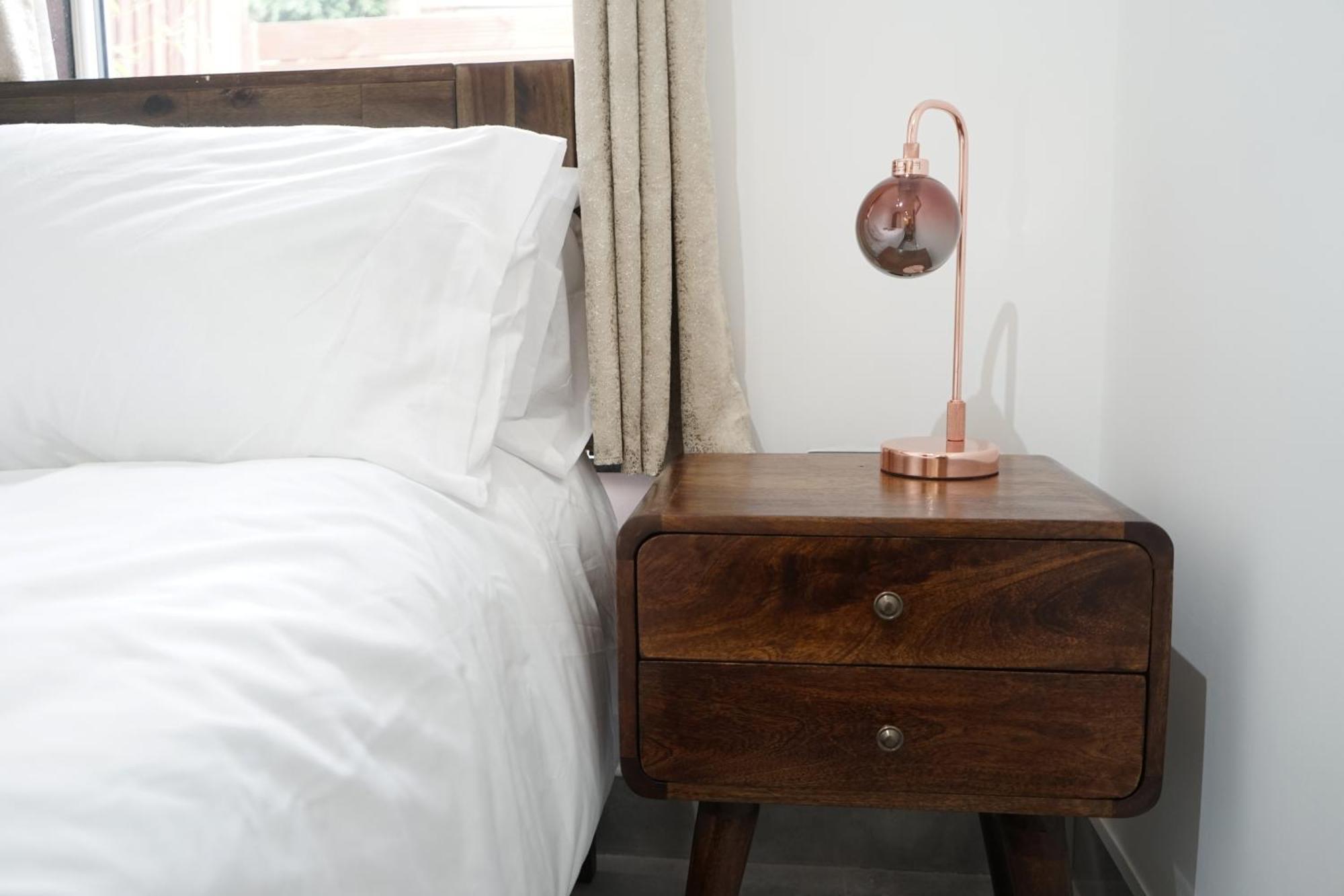 Luxury London House Sleeps 13, 2 Minutes To Metro Vila Exterior foto