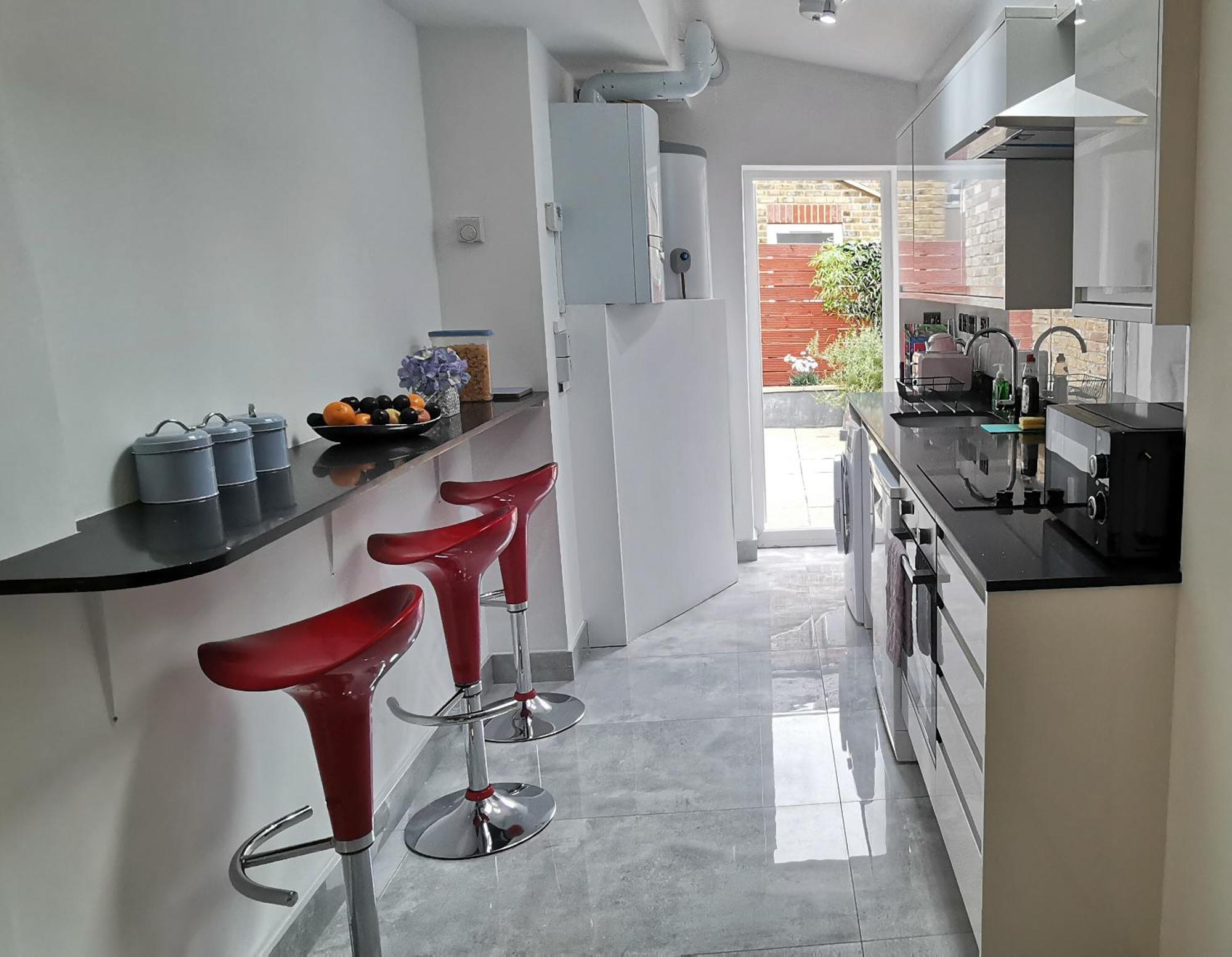 Luxury London House Sleeps 13, 2 Minutes To Metro Vila Exterior foto