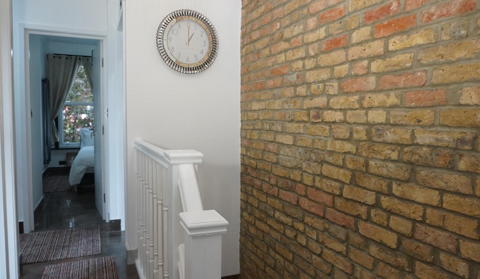Luxury London House Sleeps 13, 2 Minutes To Metro Vila Exterior foto