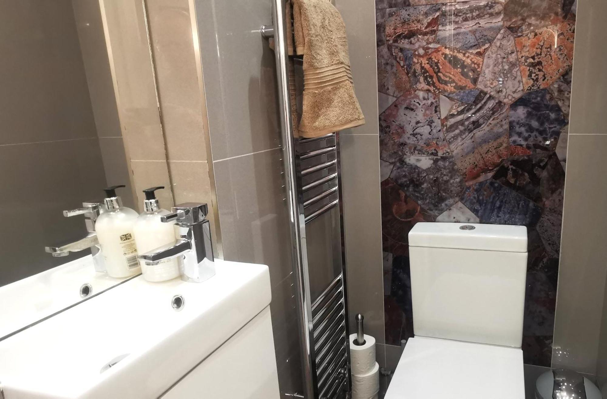 Luxury London House Sleeps 13, 2 Minutes To Metro Vila Exterior foto